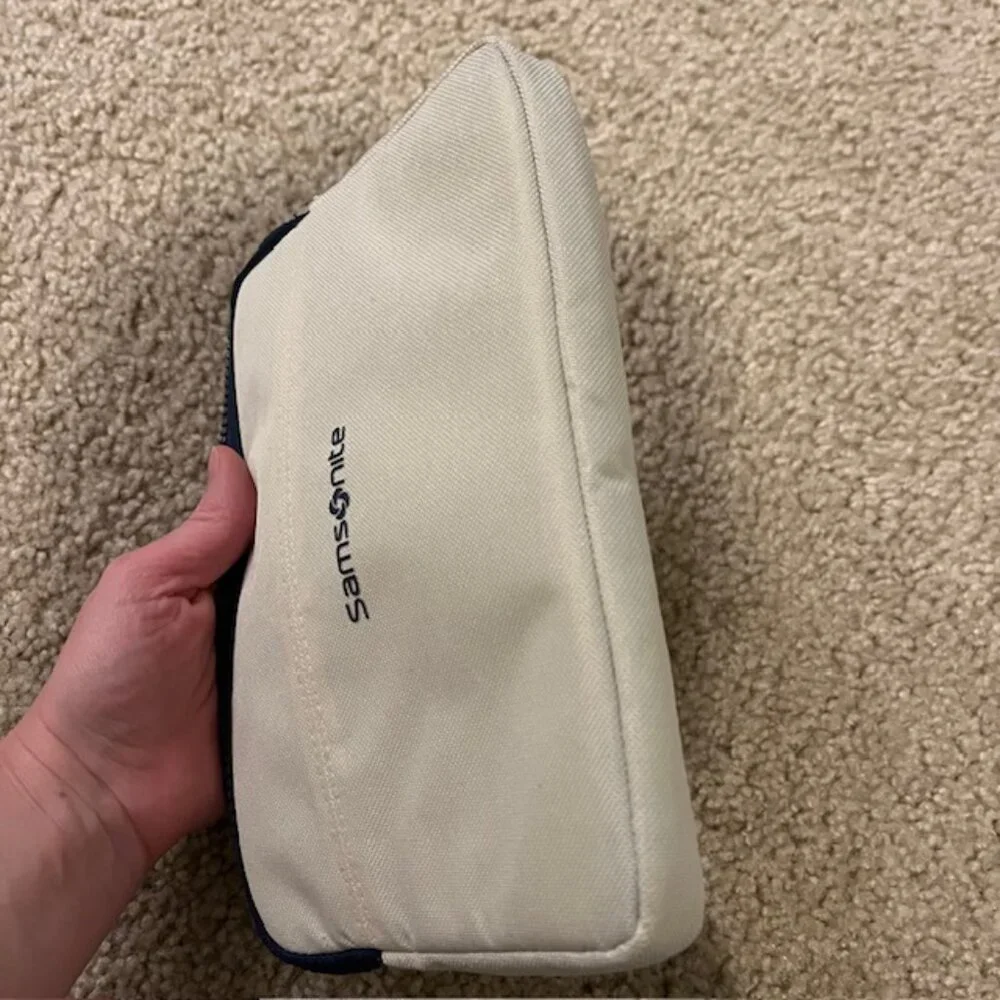 Samsonite Lufthansa Travel Bag Toiletry Case Amenities Kit